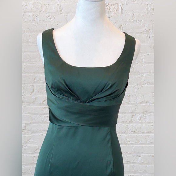 Donna Rico Army Green Satin Halter Dress Size 8 Prom Homecoming Classy Sexy - Picture 3 of 7